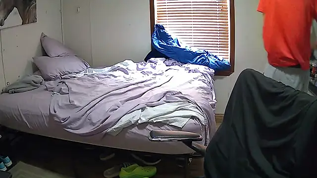 Muffdiver718 online show from March 2025 05:24:02 PM