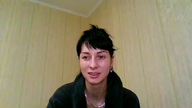 Snapshot of _Black-Panther_ chatting on December 2025 08:40:01 PM Black-Panther online show from December 2025 08:40:01 PM