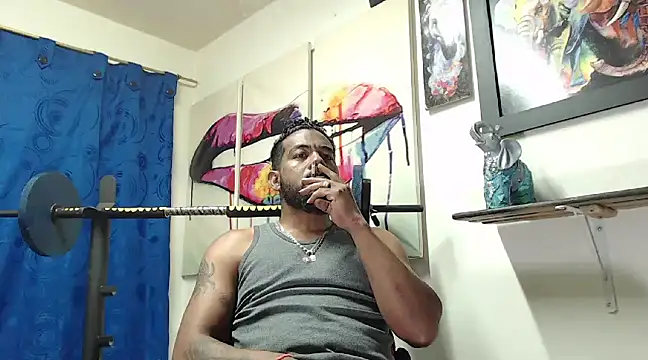 BladeFoxxx1 online show from March 2025 06:24:02 AM