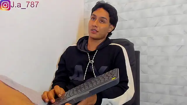 Stone grey1  online show from March 2025 08:53:02 AM