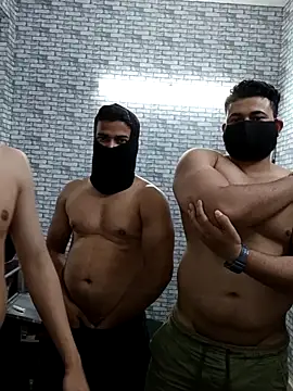 sumitsharma72 online show from April 2026 06:05:02 PM