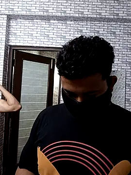 sumitsharma72 online show from April 2026 06:11:02 PM