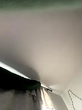 Snapshot of CosmiccAlai chatting on November 2025 09:35:01 PM CosmiccAlai online show from November 2025 09:35:01 PM