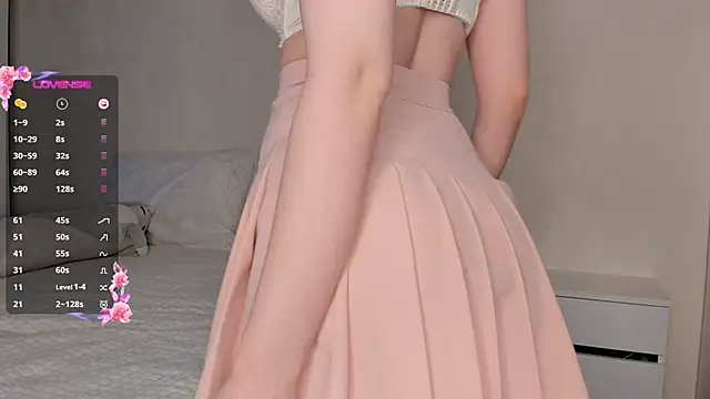 Snapshot of Strawberry_Deli chatting on March 2026 11:47:01 AM Strawberry Deli online show from March 2026 11:47:01 AM