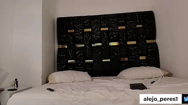 chris blake   online show from October 2025 06:16:02 PM