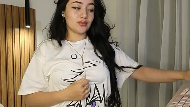 Snapshot of Isa_1207 chatting on November 2025 01:08:02 AM Isa 1207 online show from November 2025 01:08:02 AM