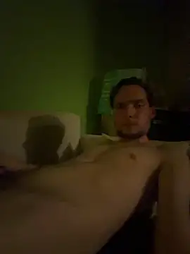 Snapshot of YoungTopGuy chatting on January 2026 10:08:01 PM YoungTopGuy online show from January 2026 10:08:01 PM