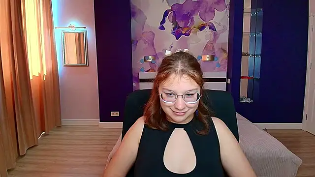 AngelinaLow online show from September 2025 11:32:01 AM