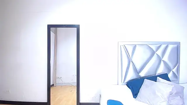 goldenn ass1 online show from November 2025 04:00:01 AM