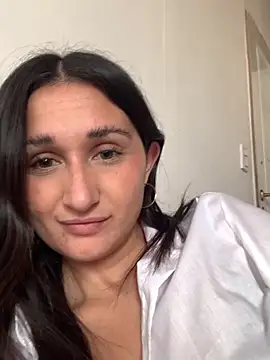 luci brecman online show from June 2026 04:09:02 PM