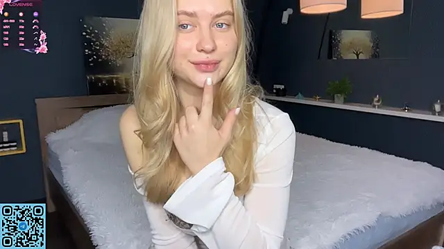 RadiantBliss online show from November 2025 07:27:01 PM