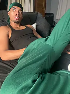 Snapshot of LiamByrne chatting on June 2026 04:20:01 AM LiamByrne online show from June 2026 04:20:01 AM