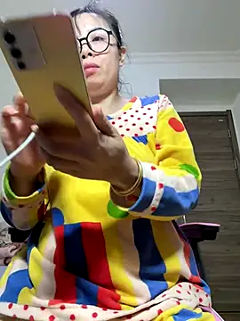 aa520uv online show from November 2025 02:43:02 PM