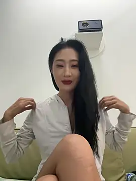 linger-23 online show from October 2025 01:34:02 PM