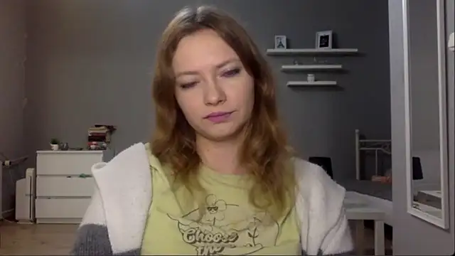 MillieShow online show from November 2025 10:12:01 PM