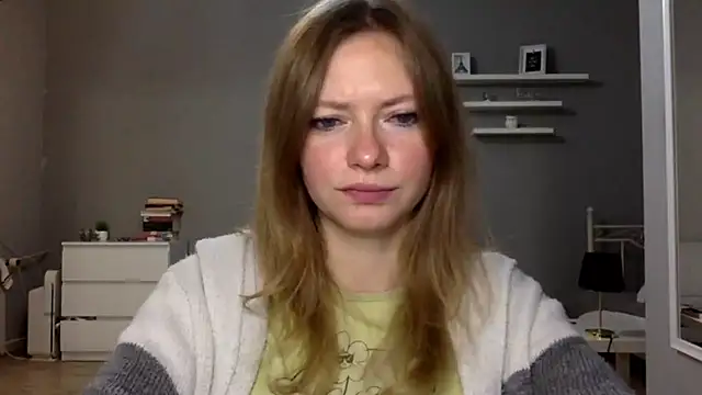 MillieShow online show from November 2025 10:10:01 PM