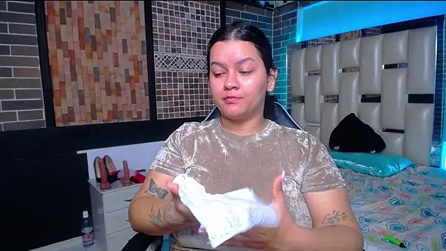 kriss sweetboobs10 online show from October 2025 11:30:01 AM