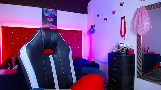 kriss sweetboobs10 online show from November 2025 12:16:02 PM