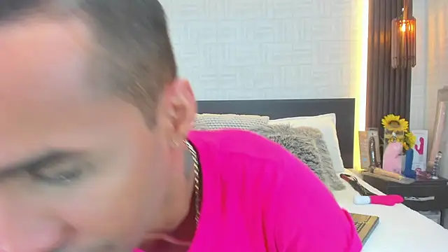 Snapshot of Anghel_Stone chatting on November 2025 08:55:01 PM Anghel Stone online show from November 2025 08:55:01 PM