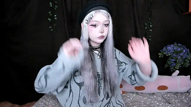 Snapshot of amelia_mays_xx chatting on December 2025 12:21:02 PM amelia mays xx online show from December 2025 12:21:02 PM