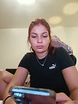 MeCherryy online show from July 2026 09:39:01 PM