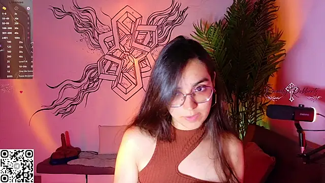 Emmi Roberts online show from April 2026 11:33:02 PM