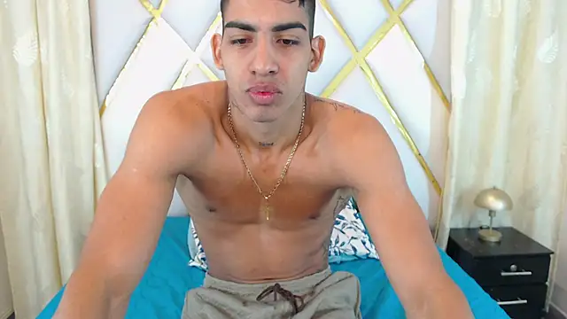 Snapshot of Liam_Wyat chatting on November 2025 10:47:02 AM Liam Wyat online show from November 2025 10:47:02 AM