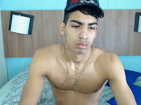 Snapshot of Liam_Wyat chatting on November 2025 10:40:02 AM Liam Wyat online show from November 2025 10:40:02 AM