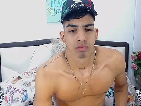 Snapshot of Liam_Wyat chatting on November 2025 10:40:02 AM Liam Wyat online show from November 2025 10:40:02 AM