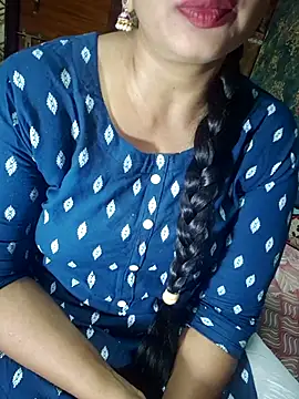Snapshot of Shalini_telugu09 chatting on May 2026 02:11:01 PM Shalini telugu09 online show from May 2026 02:11:01 PM