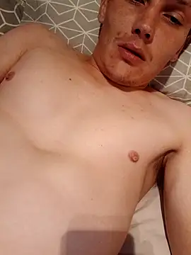 LargeElectrolyte7 online show from October 2025 04:00:02 AM