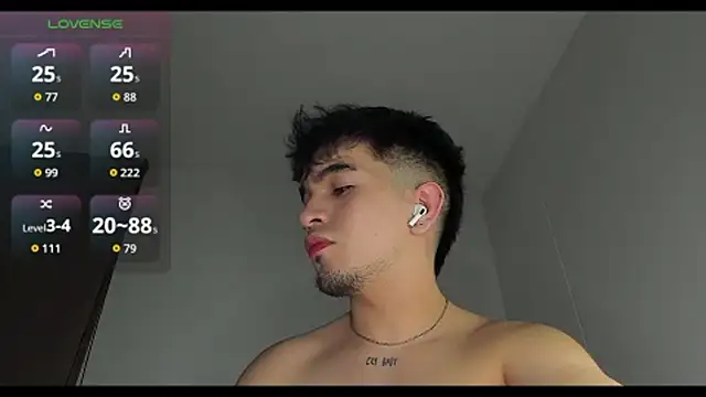 Snapshot of cmzo_ chatting on December 2025 01:35:02 AM cmzo online show from December 2025 01:35:02 AM