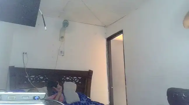 Snapshot of ClinkingTwirp chatting on March 2025 10:00:02 PM ClinkingTwirp online show from March 2025 10:00:02 PM