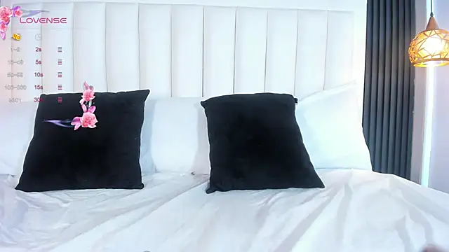 MartinaGracex online show from September 2025 11:19:02 PM