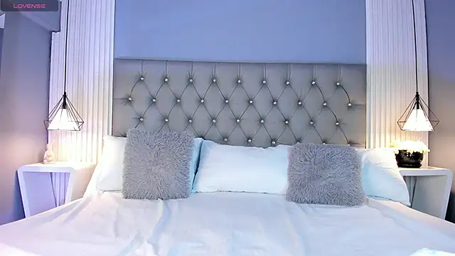 MartinaGracex online show from October 2025 08:42:01 PM