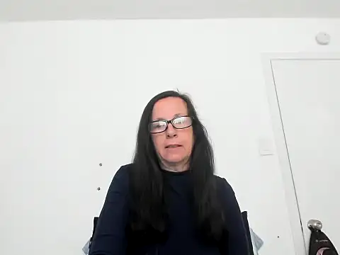 peachgoddess online show from June 2026 01:06:02 PM