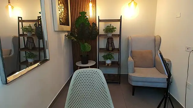 Snapshot of Coral_Lise chatting on October 2025 11:07:01 AM Coral Lise online show from October 2025 11:07:01 AM