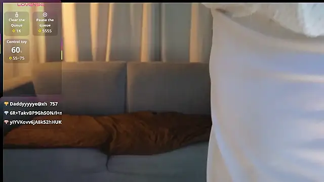 YuliethPetite online show from January 2026 11:12:01 AM