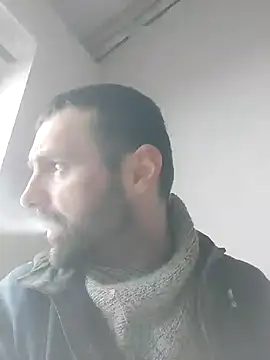 Snapshot of MaksDzubaV chatting on March 2025 12:34:01 PM MaksDzubaV online show from March 2025 12:34:01 PM