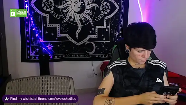 lovelockedlips online show from September 2025 03:28:02 AM