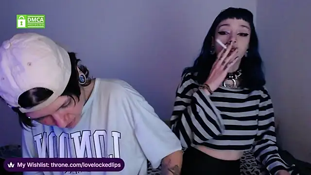 Snapshot of lovelockedlips chatting on January 2026 01:33:01 AM lovelockedlips online show from January 2026 01:33:01 AM