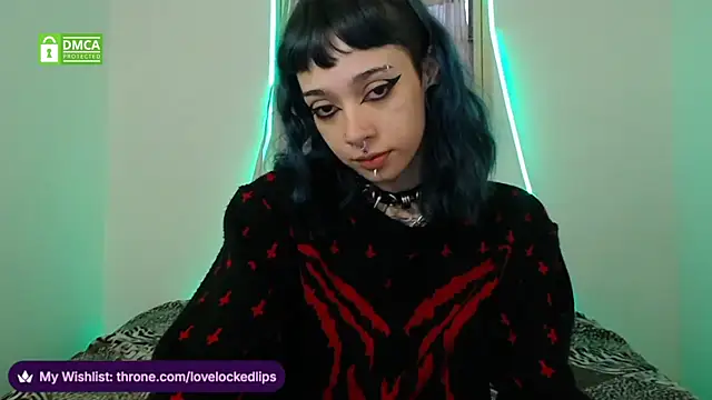 Snapshot of lovelockedlips chatting on February 2026 02:23:01 PM lovelockedlips online show from February 2026 02:23:01 PM