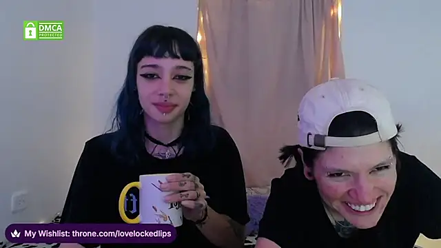 Snapshot of lovelockedlips chatting on February 2026 11:30:02 PM lovelockedlips online show from February 2026 11:30:02 PM