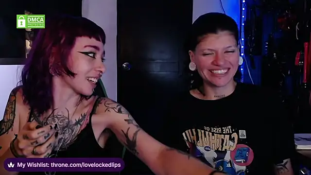 Snapshot of lovelockedlips chatting on July 2026 05:38:01 PM lovelockedlips online show from July 2026 05:38:01 PM