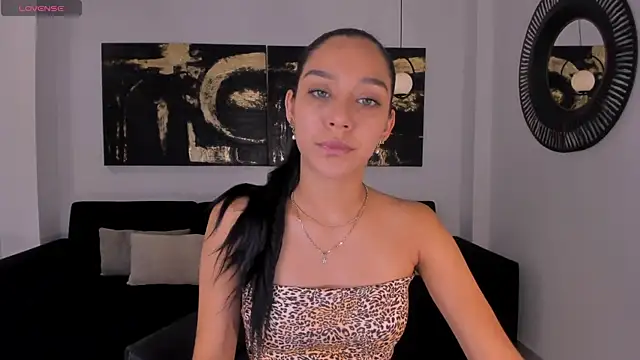 Snapshot of AmaliaCrus chatting on November 2025 08:42:02 PM AmaliaCrus online show from November 2025 08:42:02 PM