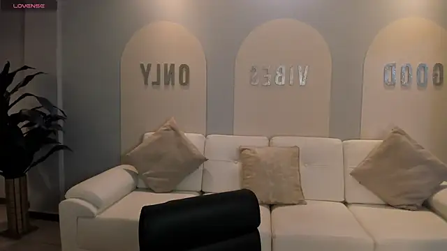 Snapshot of AmaliaCrus chatting on November 2025 08:41:02 PM AmaliaCrus online show from November 2025 08:41:02 PM