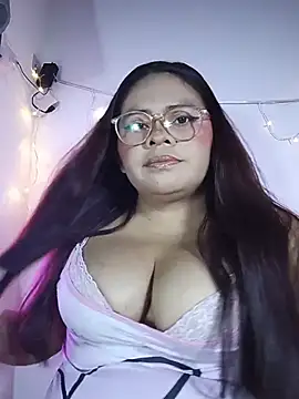 Trilyn25 online show from July 2026 01:08:01 AM