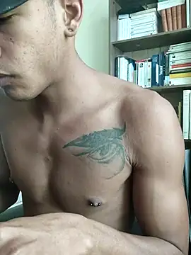 Snapshot of Aronbbc chatting on March 2025 01:26:02 PM Aronbbc online show from March 2025 01:26:02 PM