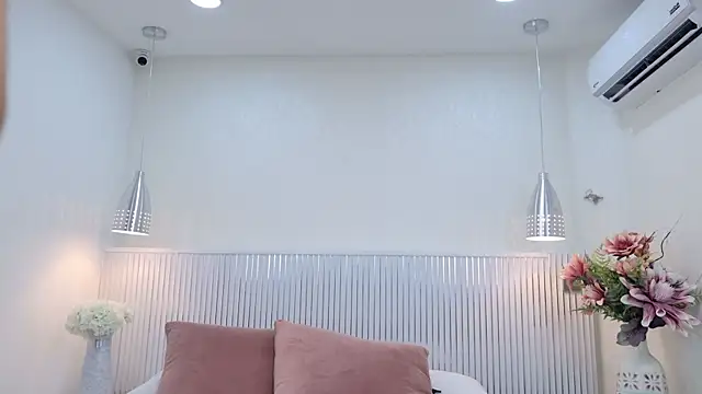 katia moregb online show from September 2025 07:49:02 PM