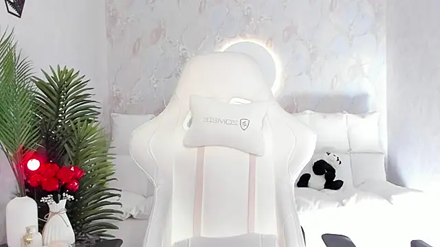 Snapshot of babyisperfect chatting on September 2025 03:17:02 AM babyisperfect online show from September 2025 03:17:02 AM